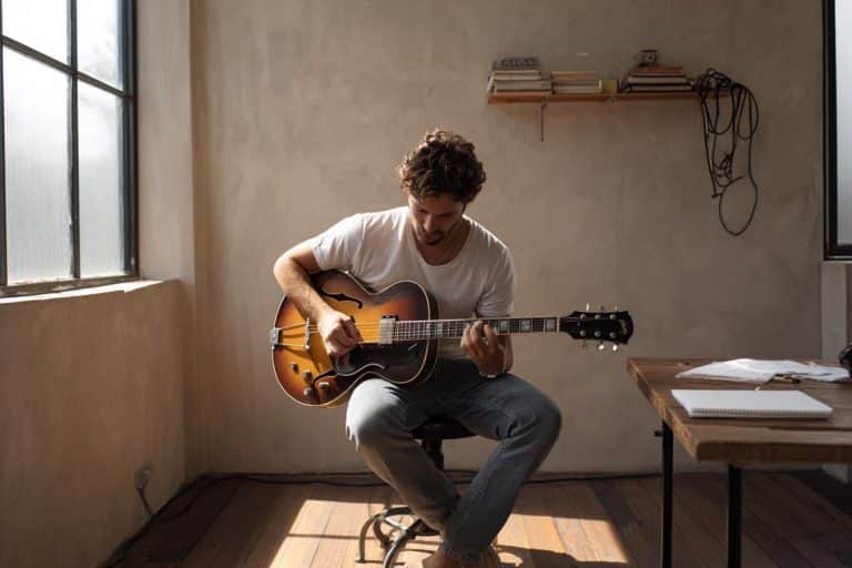 arpejos guitarra tecnica desenvoltura
